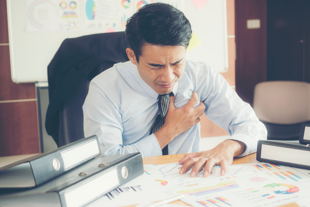 【心臟病】冠心病有何先兆及症狀？成因是什麼？