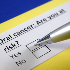 【口腔癌】死亡率極高？口內有白斑要小心！