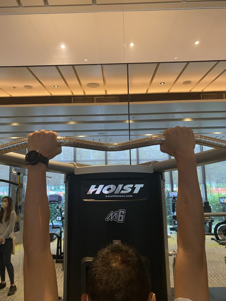 引體上升正常握距