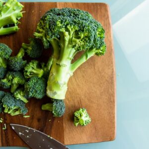 痛風飲食指南：如何戒口？不可吃哪些蔬菜/水果？（附禁忌表）