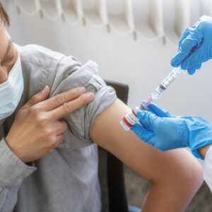 【溝針好唔好】科興定復必泰？可提升抗體？即睇風險或副作用！　