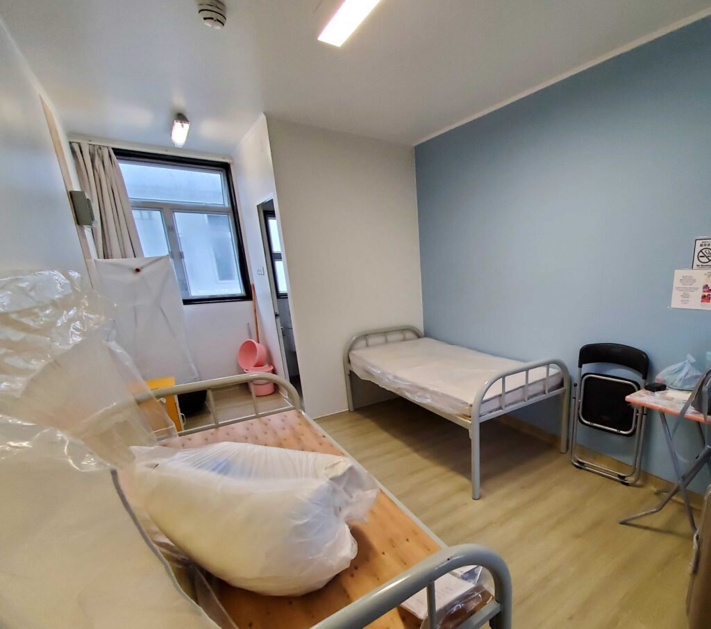 【竹篙灣檢疫中心】隔離走佬袋攻略！有什麼設施？能否送物資？