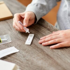 【快速測試】陽性如何申報？附快測套裝價錢比較