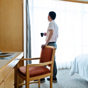 【逆向隔離】有具體落實時間表？在內地確診可以claim保險嗎？