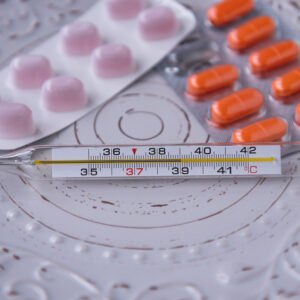 【退燒藥】甚麼人不適宜服用？長期服用會上癮嗎？