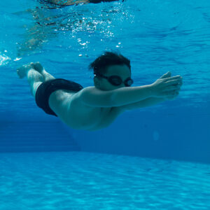 游泳減肥有用嗎？好處、四式介紹、教練收費逐一睇！