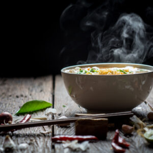 【譚仔卡路里】米線、土匪雞翼熱量有幾高？（附營養專家建議）