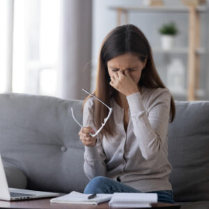 【眼睛疲勞】專家教你 5 個舒緩眼睛疲勞小貼士