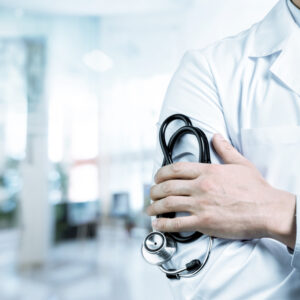 保險公司醫務總監咁樣揀醫保！公開條款中兩大「值錢位」