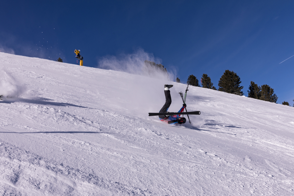 【滑雪受傷】骨折住院花費可達$5萬!(附保險建議及優惠)