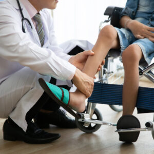 【肌肉萎縮症】了解致病原因、症狀、診斷及治療方法