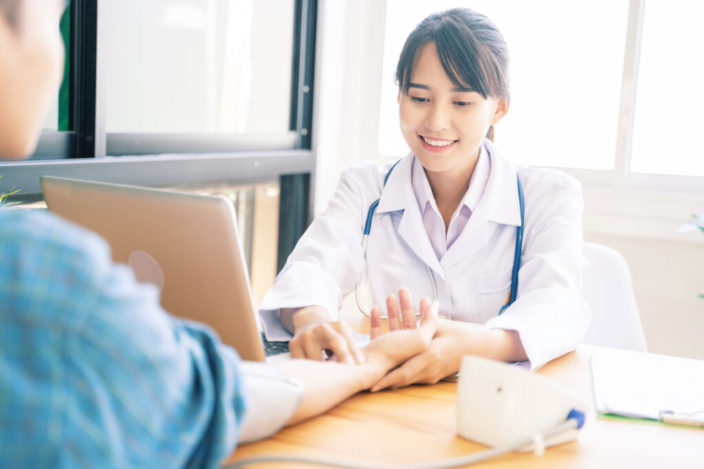 【醫生紙】中醫發出的醫生紙有效嗎？Claim保險時有咩用？