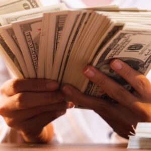 有錢人的金錢智慧：千萬富翁為何仍需要買保險？