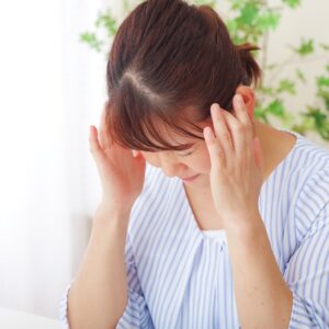 【頭痛】如何舒緩？不同位置頭痛原因、症狀、治療及預防方法