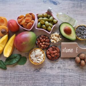 【維他命E】每日應攝取多少？功效、好處及副作用一覽（附食物清單）