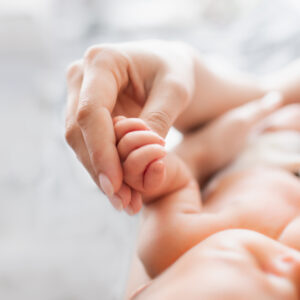 【先天性腎上腺皮質增生症】典型及非典型有咩分別？了解CAH成因、症狀、診斷及治療方法