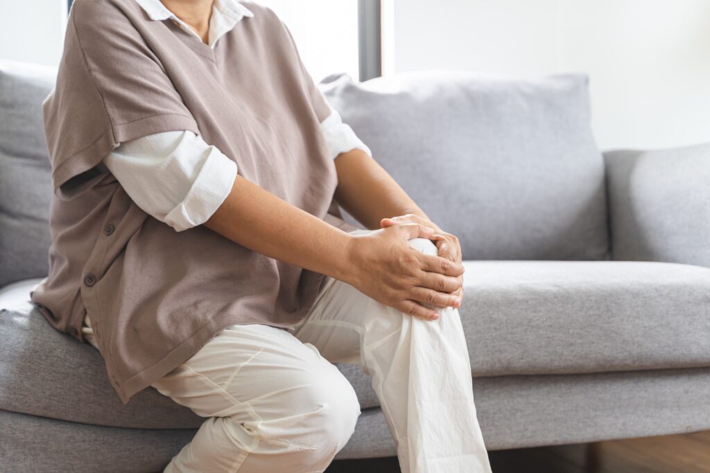 【全關節置換術輪候時間​】公立醫院排期要幾耐？輪候宗數及收費一覽