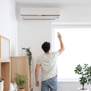 【冷氣機臭味】調低冷氣至25度可令異味消失？冷氣異味成因＋七大除味方法