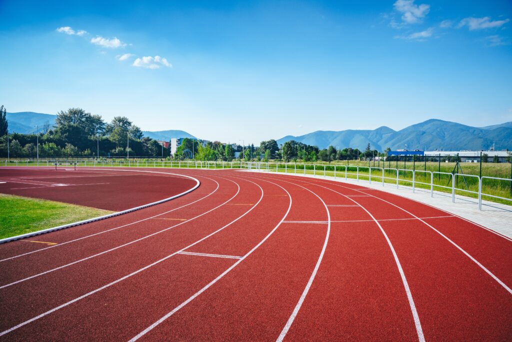 【小西灣運動場】開放時間、設施、停車場與交通