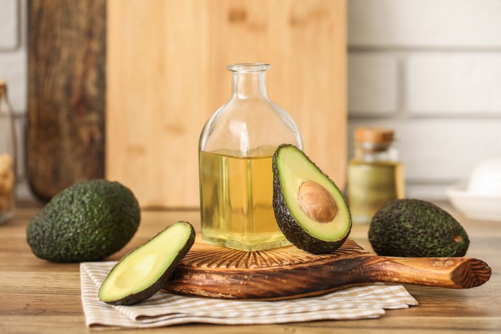 【牛油果油​】了解6大功效、卡路里、食用禁忌（附營養及食譜）