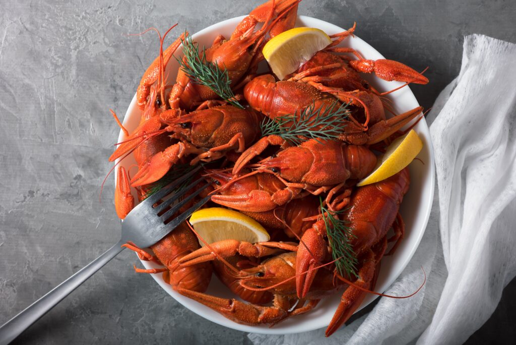 【小龍蝦】了解6大功效、卡路里、食用禁忌（附營養及食譜）