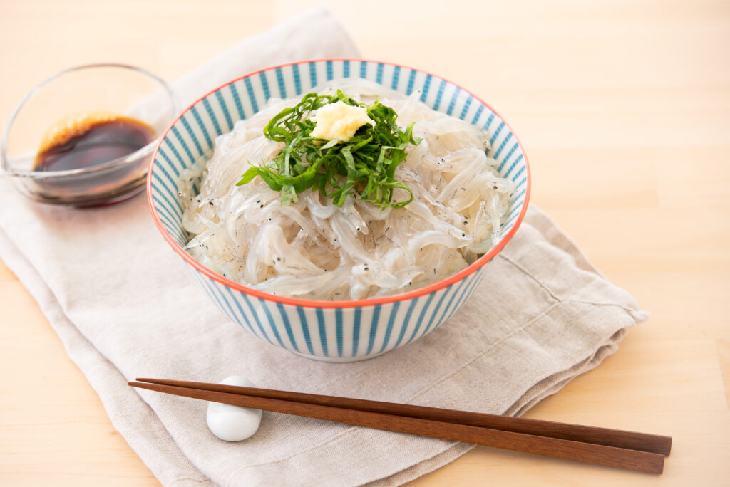 【白飯魚】了解6大功效、卡路里、食用禁忌（附營養及食譜）