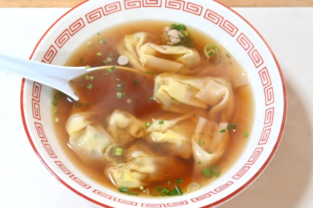 【雲吞】了解6大功效、卡路里、食用禁忌（附營養及食譜）