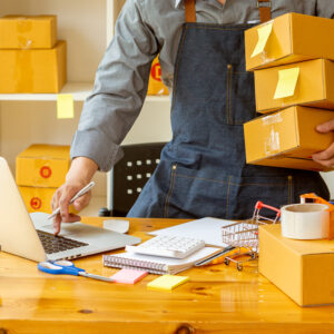 【AI 電商】小商户實戰手冊：破解 3 大迷思 + 4 大應用讓業務效率翻倍