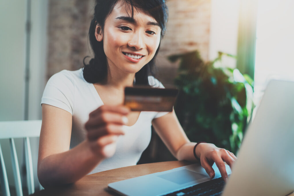 【交保費信用卡2025】邊張卡最多回贈？用錯邊張卡冇回贈？