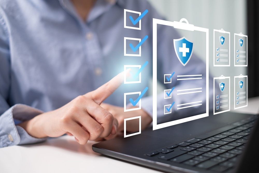 自願醫保索償比較：自己Claim定搵Agent Claim好？