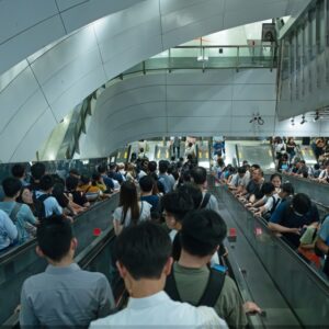 香港勞工福利水平全球排第幾？打工仔最低工資、工時大比拼！