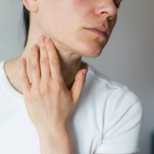 有甲狀腺功能亢進症仍可買保險嗎？即睇Bowtie核保準則！