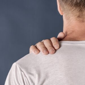 肩關節切除手術／肩關節置換術費用幾錢？自願醫保包唔包？