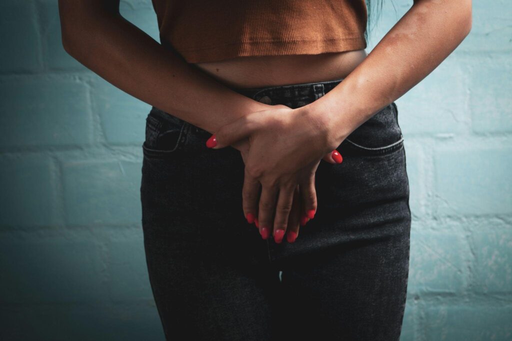 巴氏腺囊腫袋形縫合術費用幾錢？自願醫保包唔包？